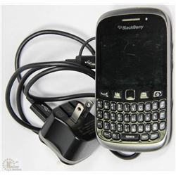 BLACKBERRY CURVE CELL PHONE W/CORD