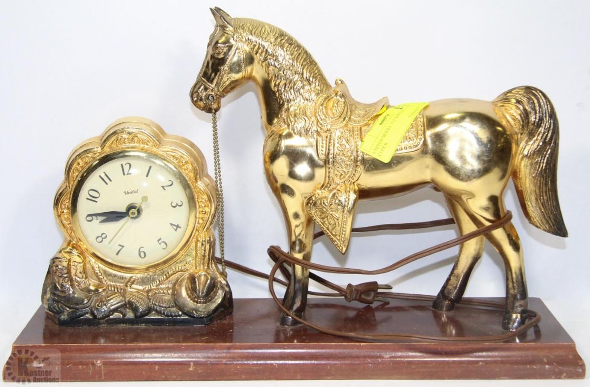 UNITED MODEL 315 VINTAGE HORSE CLOCK