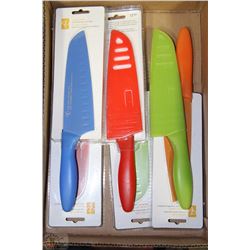 FLAT W/6 NEW SANTOKU KNIVES
