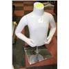Image 1 : TODDLER SIZE MANNEQUIN UPPER TORSO WITH