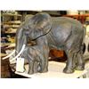 Image 1 : LARGE ELEPHANT AND BABY 14" TALL