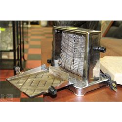 VINTAGE TOASTER