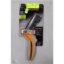 FISKARS RAZOR EDGE FABRIC SHEARS