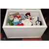Image 1 : WOODEN TOY BOX WITH STUFFED TOY COLLECTION