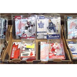 FLAT OF HOCKEY FIGURINES MESSIER,LINDSTROM,HEJDUCK