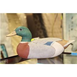 1985 SIGNED MALLARD DUCK ORNAMENT