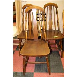 SET OF 3 VINTAGE SIDECHAIRS