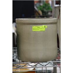 MEDALTA 2 GAL STONEWARE LTD MEDICINE HAT AB