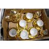 Image 1 : 17 PIECE GOLD LEAF PORCELAIN TEASET WITH