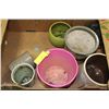 Image 1 : BOX OF ASSORTED FLOWER POTS