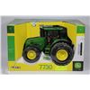 Image 1 : JOHN DEERE PRESTIGE COLLECTION 7730 TRACTOR