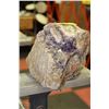 Image 1 : CONGLOMERATE ROCK WITH AMETHYST FORMATION