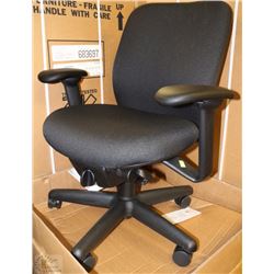 NEW ADJUSTABLE BLACK OFFICE CHAIR