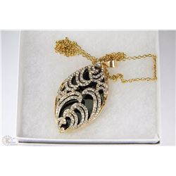AUSTRALIAN CRYSTAL 20" CHAIN PENDANT IN GOLD TONE