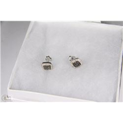 BLACK DIAMOND AND DIAMOND STUD EARRINGS