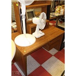 COMPUTER DESK WITH HUTCH, PULL OUT KEYBOARD, CD