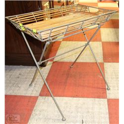 IRON & BAMBOO FOLD UP TABLE/TRAY