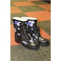 LADIES RUBBER BOOTS AS THEY COME