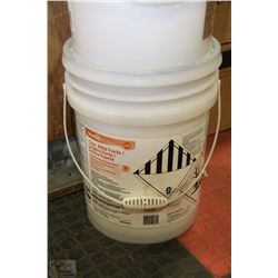 DIVERSEY CLAX COMMERCIAL LAUNDRY DETERGENT 5GAL