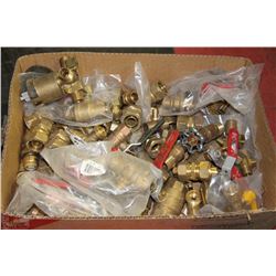 LARGE BOX OF BRASS FITTINGS, TAPS & VALVES