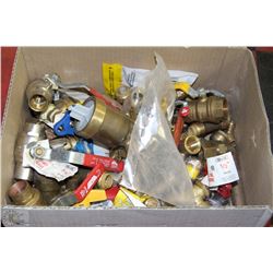 BOX OF NEW BRASS VALVES, FITTINGS & TAPS