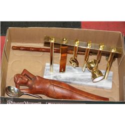 MARBLE BASE KITCHEN GADGET SET (GOLD TONE) AND