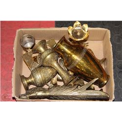 BOX OF BRASS ORNAMENTS INCLUDING HAMMERED VASE,