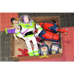 FLAT OF DISNEY TOYS AND BUZZ LIGHT YEAR