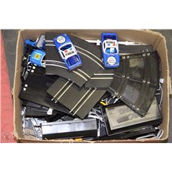 KIDS ROAD RACE SET WITH 2 CARS