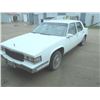 Image 1 : 1986 Cadillac Fleetwood White 4dr. Eng.401