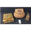 Image 2 : Misc Group of 3 Vintage Items