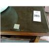 Image 2 : Mahogany Side Bar