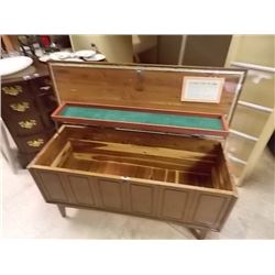 VINTAGE LANE CEDAR LINED HOPECHEST