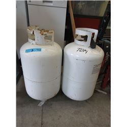 2 x 30 Gallon propane tanks - used