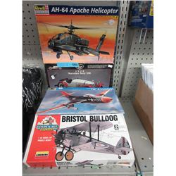 4 Airplane & car model kits