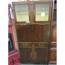 Vintage - Hoosier kitchen cabinet
