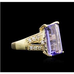 4.95ct Tanzanite and Diamond Ring - 14KT Yellow Gold