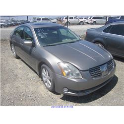 2004 - NISSAN MAXIMA
