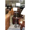 Image 1 : FLOOR LAMP