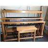 Image 1 : MACOMBER LOOM 4 HARNESS/ 56 IN WEAVING WIDTH