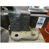 Image 2 : Pedestal Vise