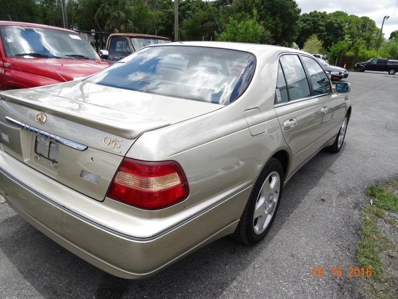 2000 Infiniti Q45 Anniversary Edition Sedan