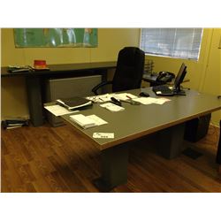 CONTENTS OF OFFICE INC. U-SHAPE DESK AND OFFICE CHAIRS