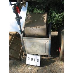 COLLECTIBLE WASHING MACHINE ANTIQUE OSCILLATING