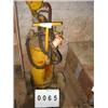 Image 1 : COLLECTIBLE OIL PUMP