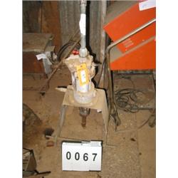 COLLECTIBLE AIR PAINT PUMP