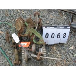 COLLECTIBLE TRACTOR STYLE LAWN SPRINKLERS ANTIQUE (4)