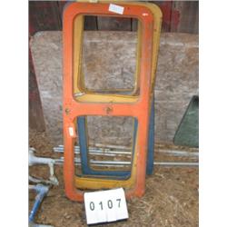 COLLECTIBLE CATERPILLAR 212 GRADER DOORS (4)