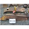 Image 1 : COLLECTIBLE CATERPILLAR 30 FENDERS (2)