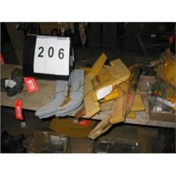 COLLECTIBLE CATERPILLAR GRADER SCARIFIER TEETH(9)